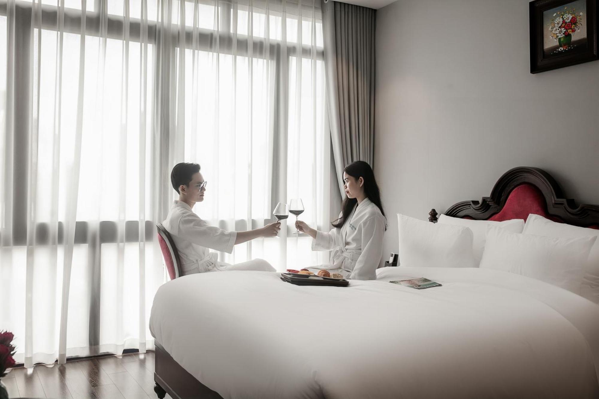 Serene Central Hotel هانوي المظهر الخارجي الصورة